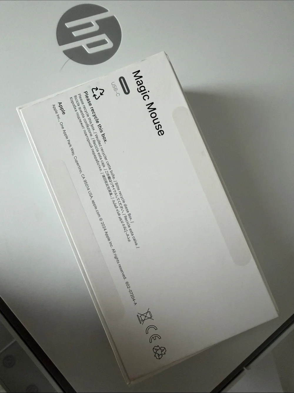 Apple Magic Mouse - White and Silver Wireless Multi-Touch Mouse